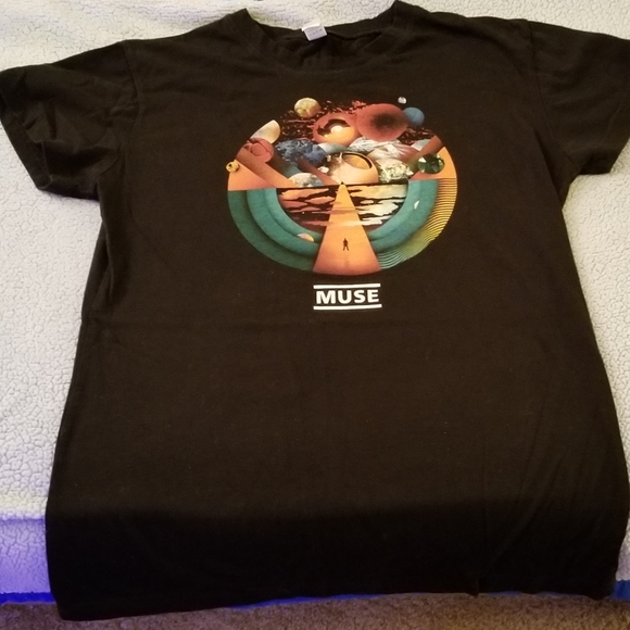 muse band shirt